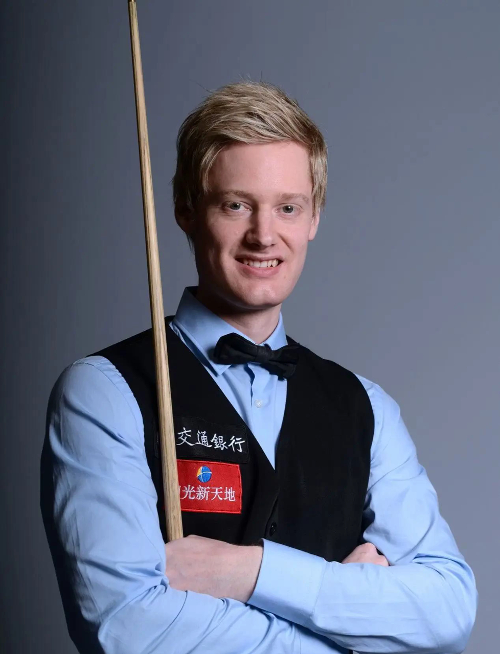 赛场的反差 赛场的反差