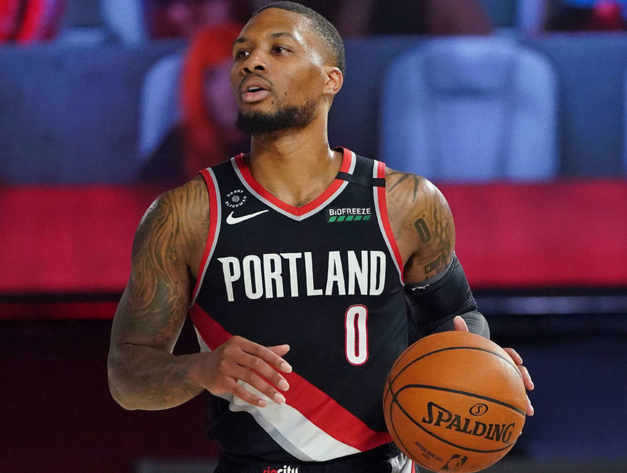 尽管形势严 尽管形势严